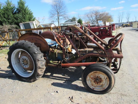 Ford 2000 Parts Tractor