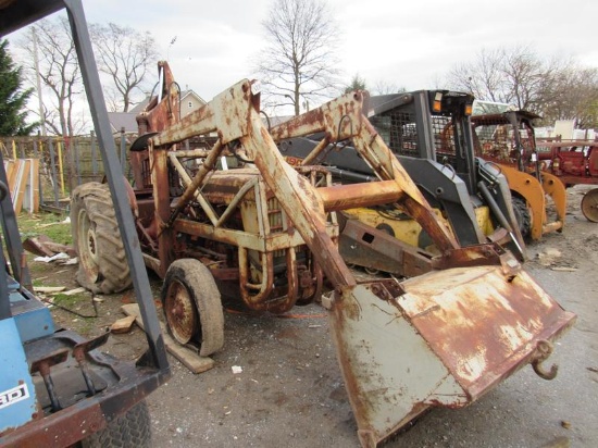 Ford 801 Backhoe (NON-RUNNING)