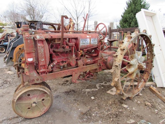 Farmall F14 Tractor, NON-RUNNING