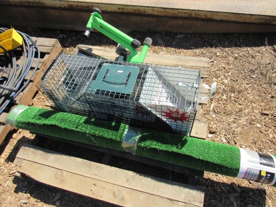 Skid Misc Animal Trap, Artificial Grass & Misc