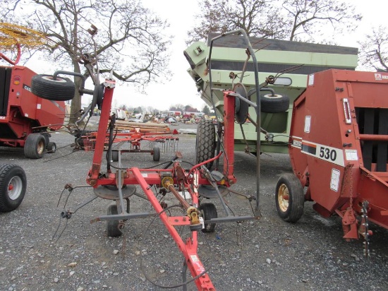 Pull Type Fanex 523T Hydraulic 4-Star Tedder
