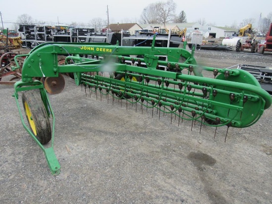 JD 660 Rake