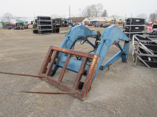 Ford Loader w/Spear