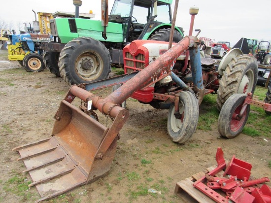 Ford 801 power Master, Select-o-Speed w/ Loader