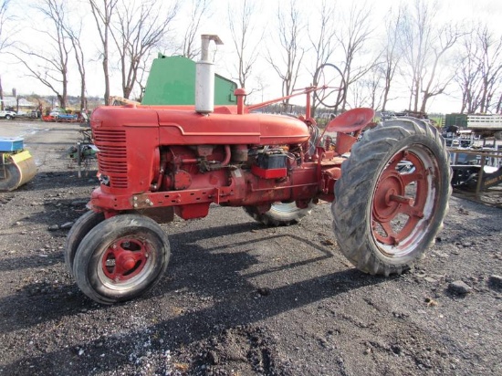 Farmall H Tractor, Gas, 2WD, Narrow Front