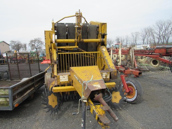 Vermeer 504 Round Baler
