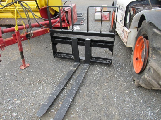 (New) Kivel 4200 lbs Pallet Fork Attachment