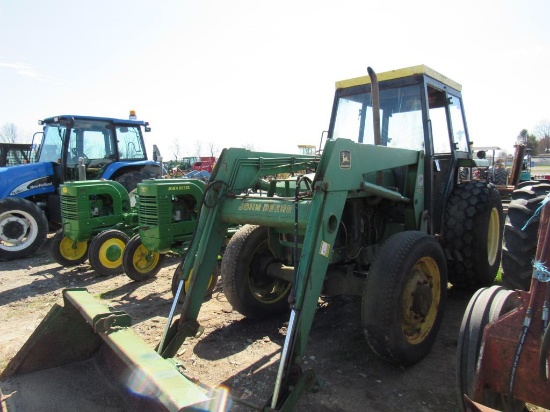 JD 4WD Tractor w/ Loader & Cab (non-running)
