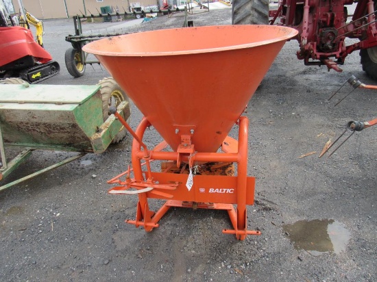 3Pt Fertilizer Spreader