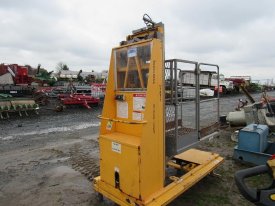 1571 Order Picker Lift