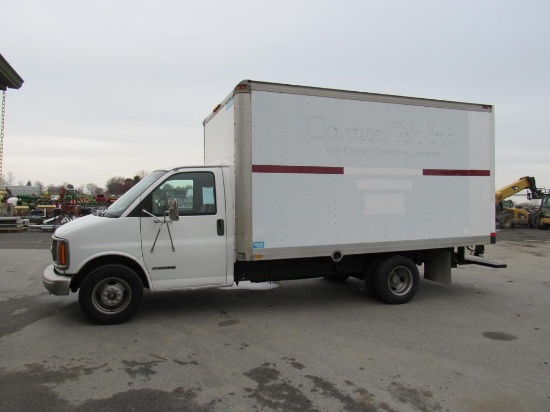 2000 Chevy 3500 14' Hi-Q Truck w/Title
