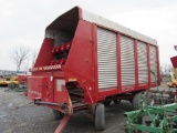 Miller Pro 5100 Silage Wagon