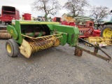 JD 336 Baler