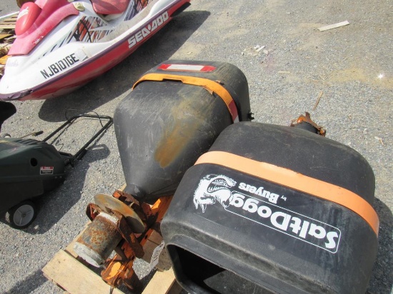 Salt Spreaders (pair)