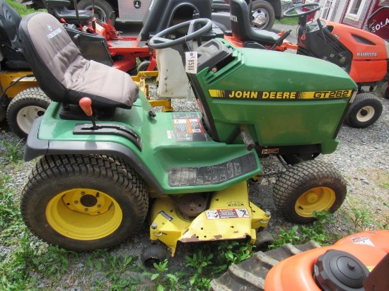 JD GT262 Riding Mower