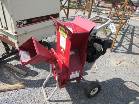 Tomahawk 8HP Chipper