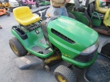 JD LA115 Garden Tractor
