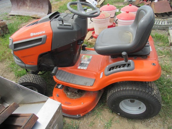 Husqvarna YTH18542 Riding Mower (dead battery)