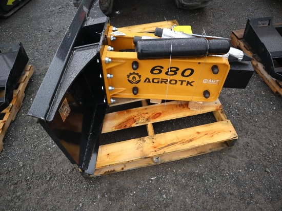 AGT QA 680 Concrete Breaker (New) (2 Tips)