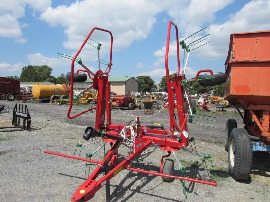 New Farm King G4V-520 PTH 17' Tedder