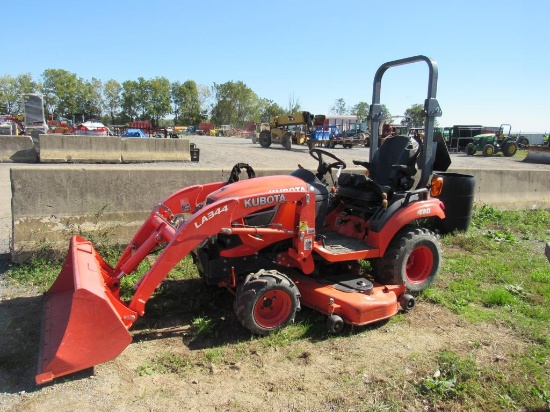 Kubota BX2380 w/ LA344 Ldr & RCK60B23BX Mower Deck