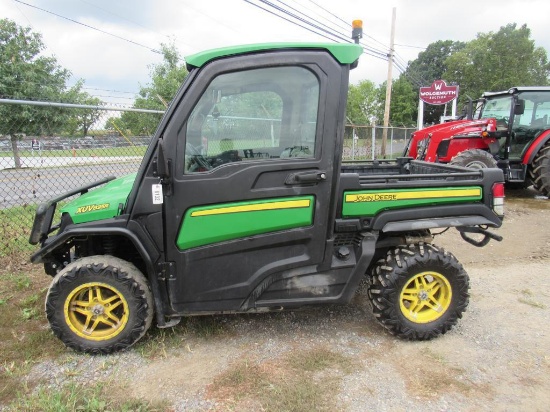 JD Gator XUV835R