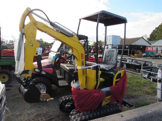 AGROTK QH12 Mini Excavator w/Thumb & Canopy (New)