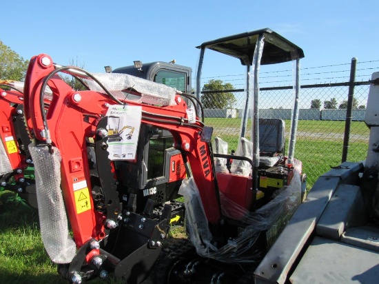 Miva VA13 Mini Excavator w/Thumb