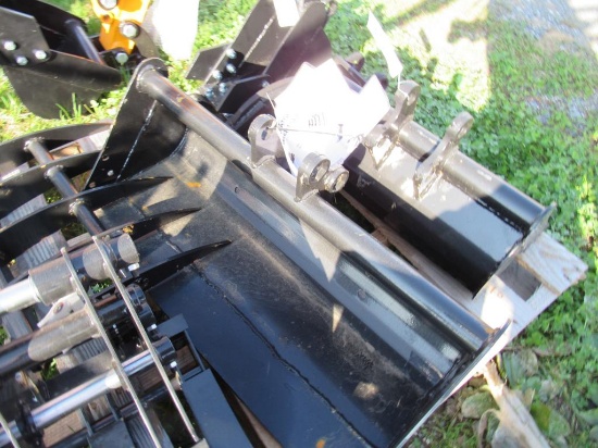 Miva Mini Excavator 32" Bucket (New)