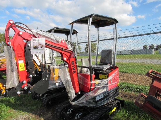 Miva VA13 Mini Excavator w/Thumb