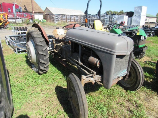 Ford 9N Tractor (non-running)