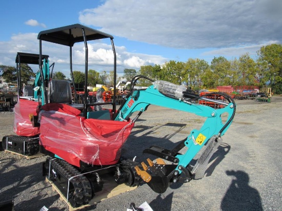 AGT QH12 Mini Excavator  w/Thumb (New)