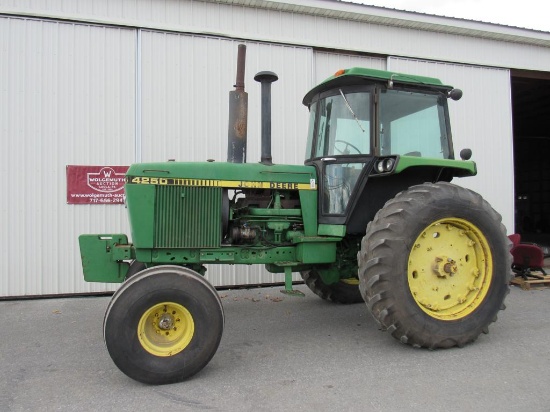 JD 4250 Cab Tractor, 2WD