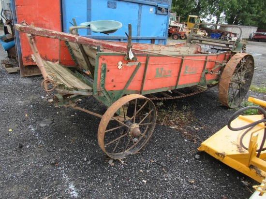 NI #10 Manure Spreader