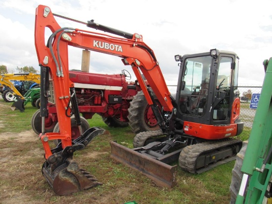 Kubota KX040-4 Excavator, EROPS, Thumb