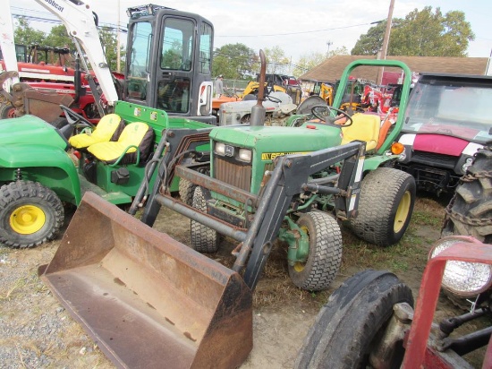 JD 650 Tractor, 4x4, ROPS, Ldr