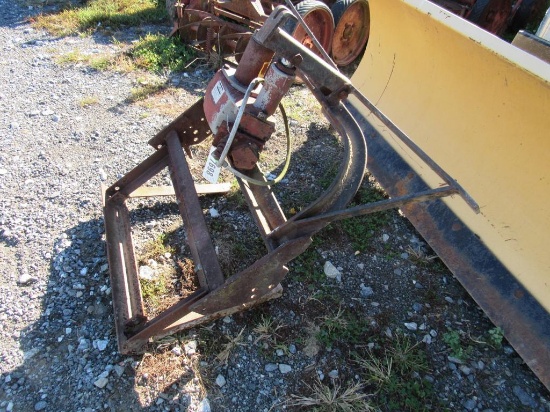 Snow Plow Bracket w/Pump