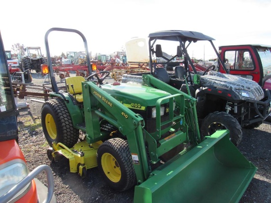 JD 4100 Tractor w/Loader & Mower