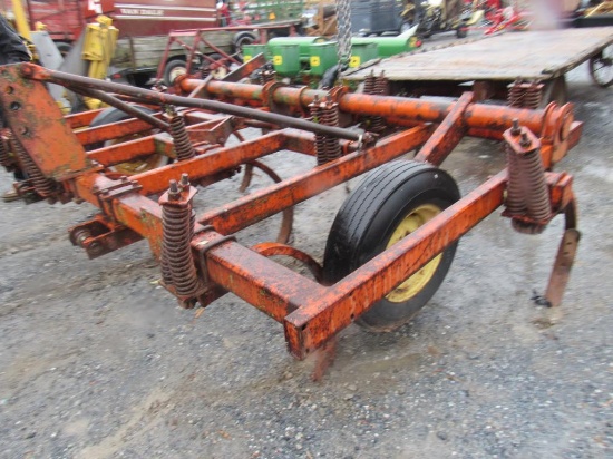 Brady 12-Tooth Chisel Plow