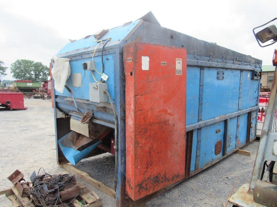 Rissler Feed Mixer w/ Electronic Scales
