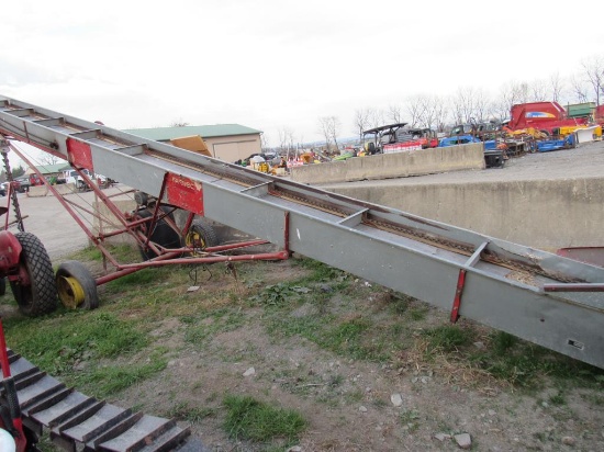 30' Farmco Elevator