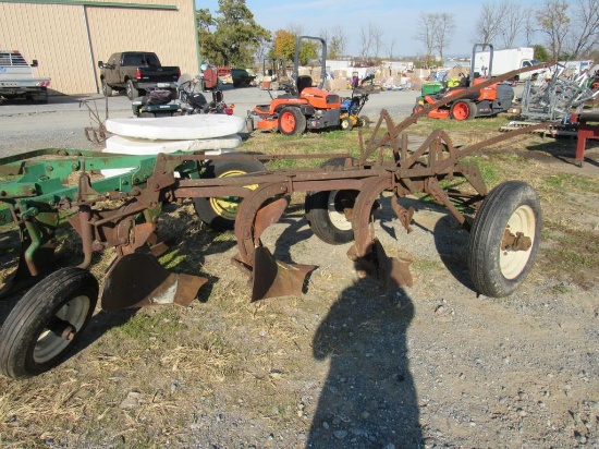 IH 3B Plow (rope trip)