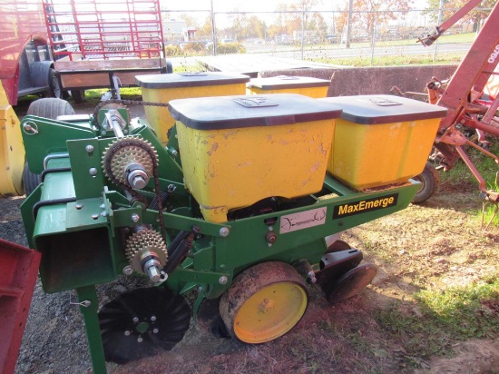JD 3pt 2R Max Emerge No-Till Planter