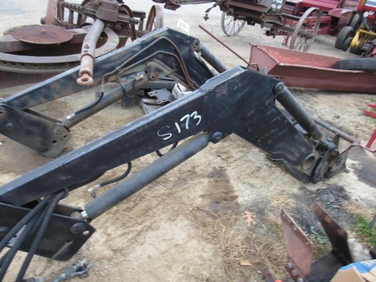 Alo Quicke 415 Loader w/ Bracket