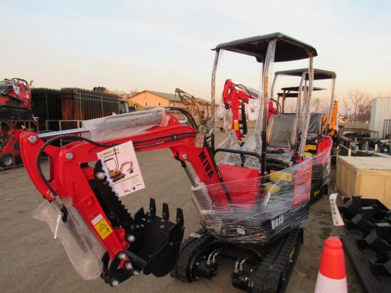Miva VA12 Mini Excavator w/Thumb