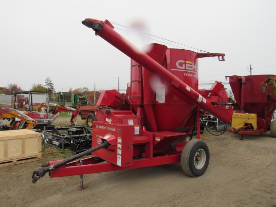 Gehl 125 Grinder Mixer