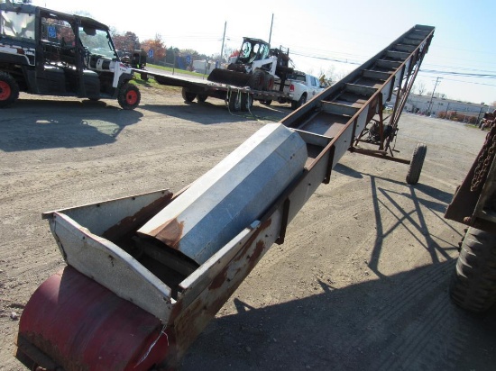 NH 155 Hay/Corn Elevator