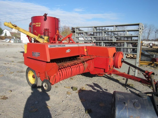 Massey Ferguson 224 Hay Baler