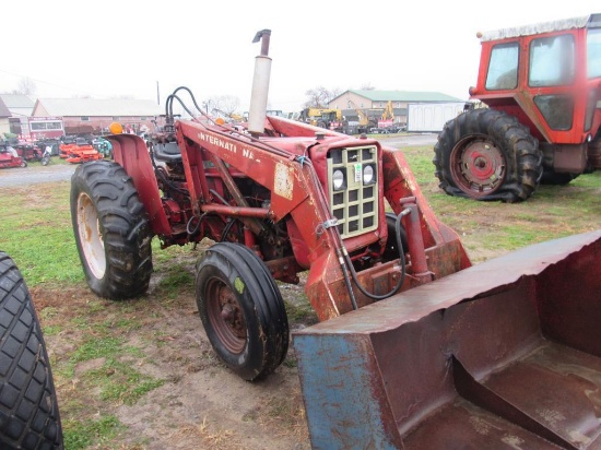 IH 444 Tractor w/Loader, Dsl, 2WD