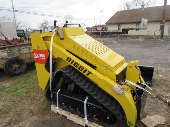Diggit SCL850 Stand on Track Loader (Gas) New